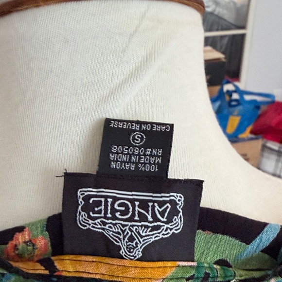 Angie Multicolor Floral V-Neck Blouse - Picture 2 of 5